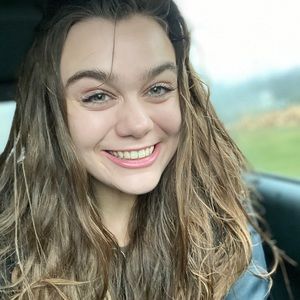 Meet your Posher, Holly